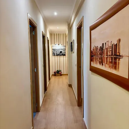 Piso Junto A La Catedral, 4-5 Personas